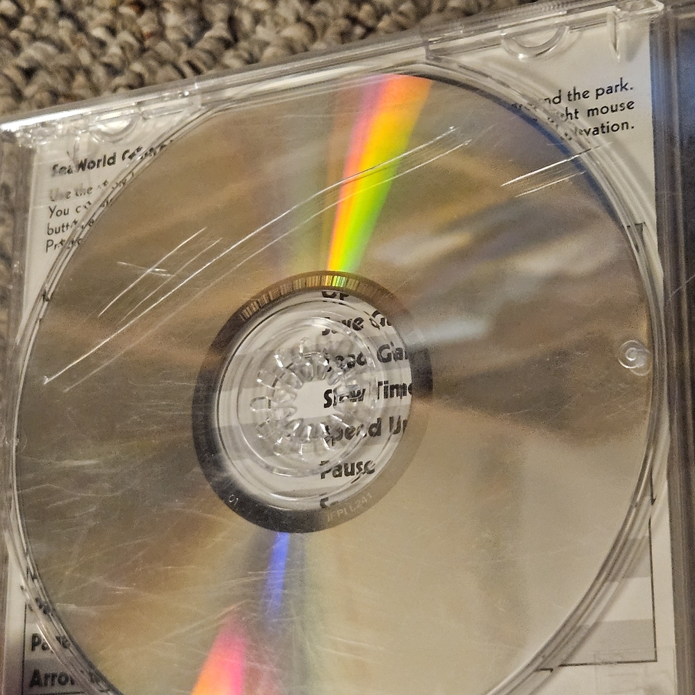 Activision SeaWorld Adventure Parks Tycoon CD Rom PC Game - Picture 5 of 5
